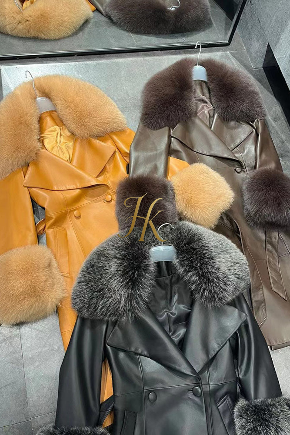 "Women's Leather Long Coat Jacket with 100% Fox Fur Collar - Luxurious Elegance for Every Occasion" - kayibstrore