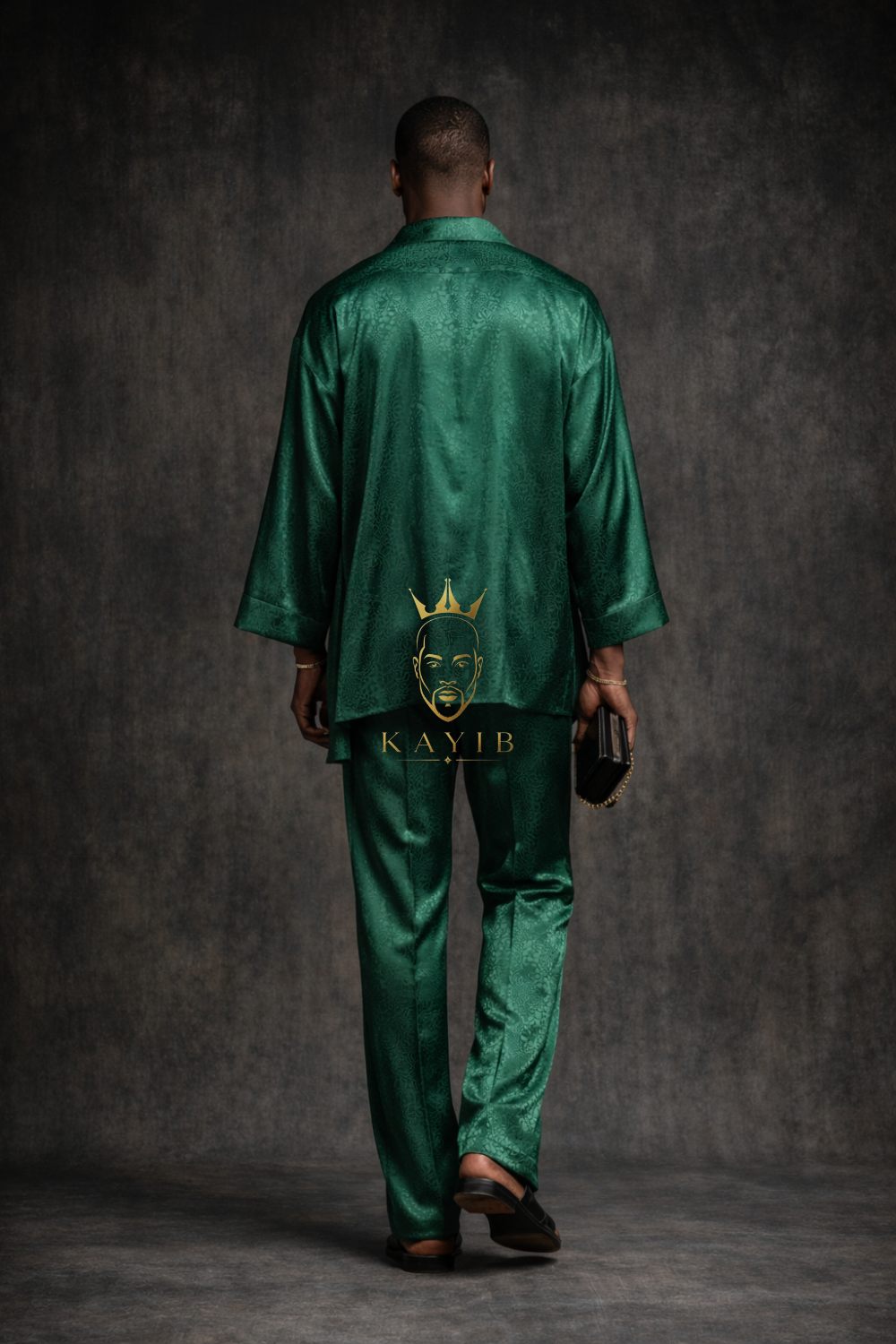 Black Stretch Jacquard Fabric – Smooth Crocodile Pattern Textile for Men’s Outfits & Couture Design