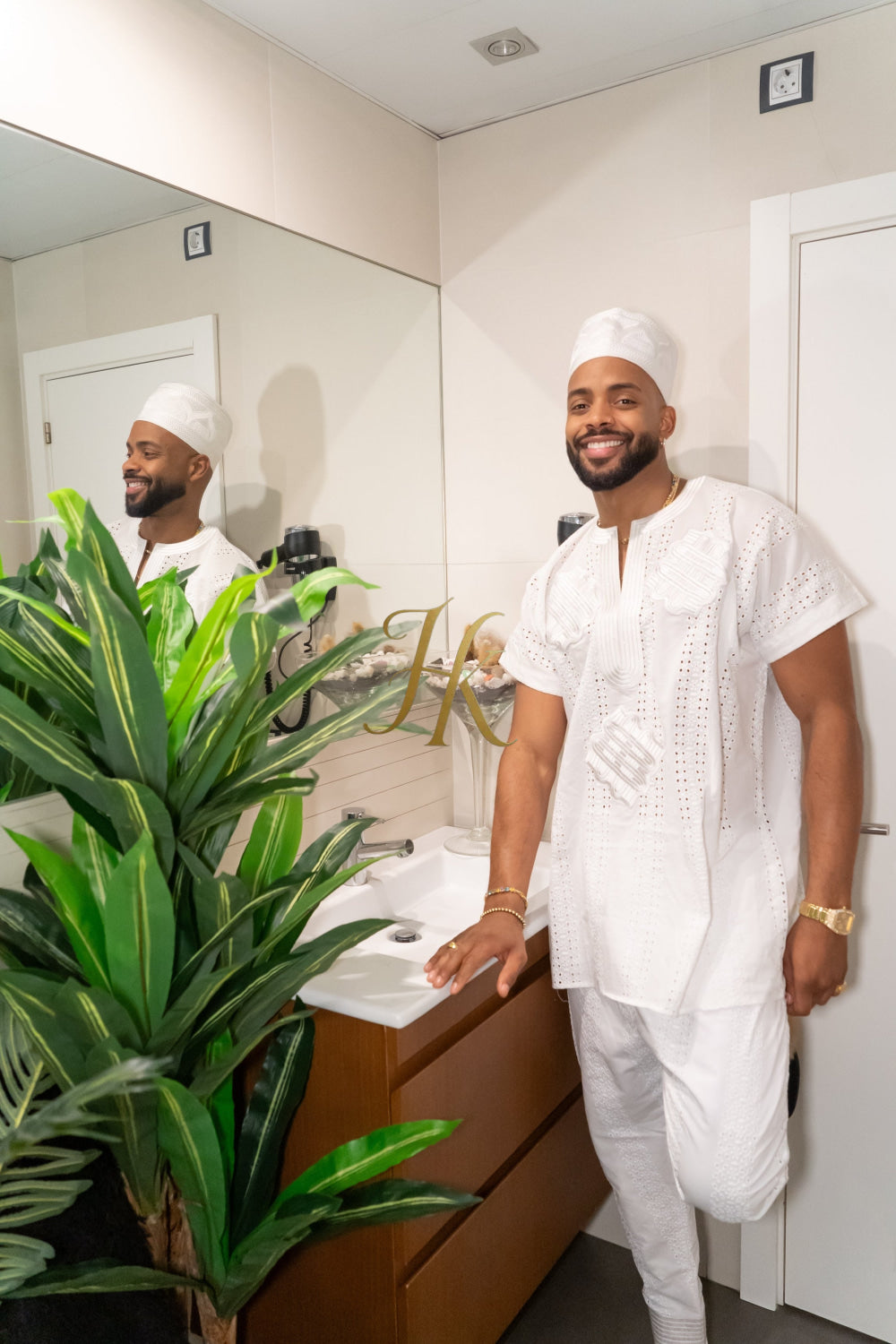 White Men's Lace Two-Piece Clothing: Sophisticated & Versatile Ensemble - kayibstrore