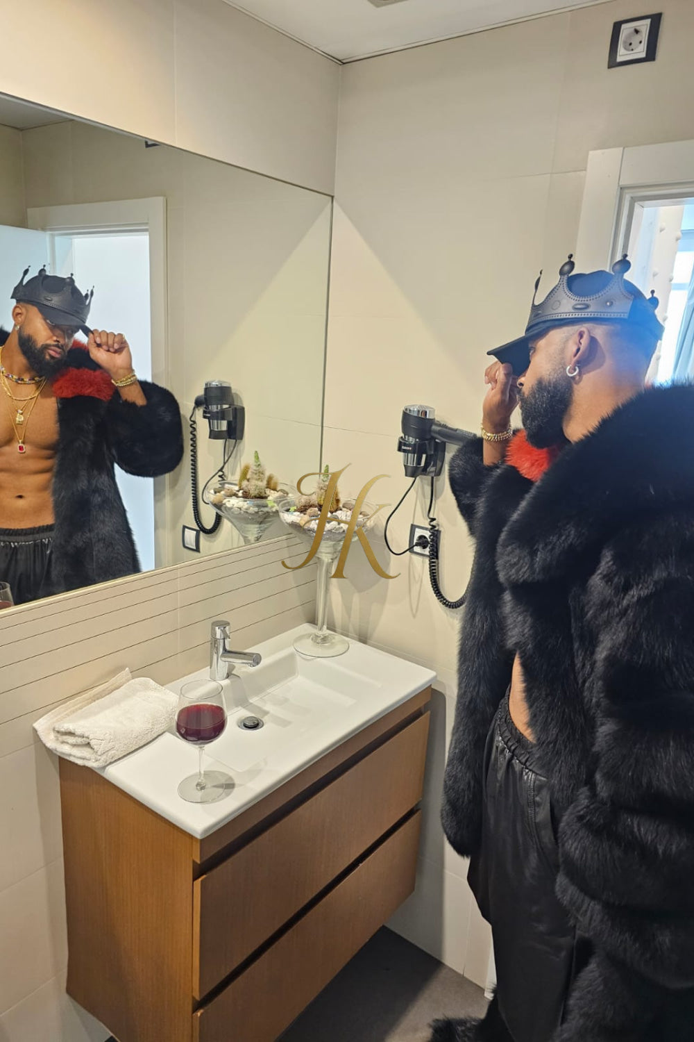 Handmade Luxurious Real Fox Fur Coats for Men and Women | Premium Winter Fashion - kayibstrore