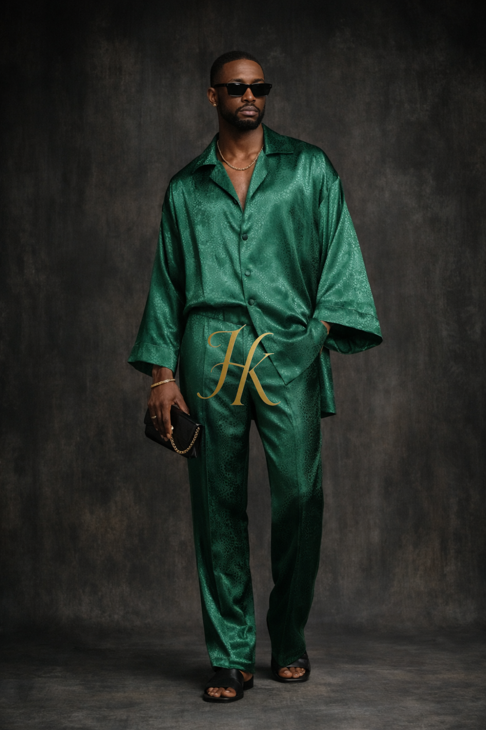 Black Stretch Jacquard Fabric – Smooth Crocodile Pattern Textile for Men’s Outfits & Couture Design