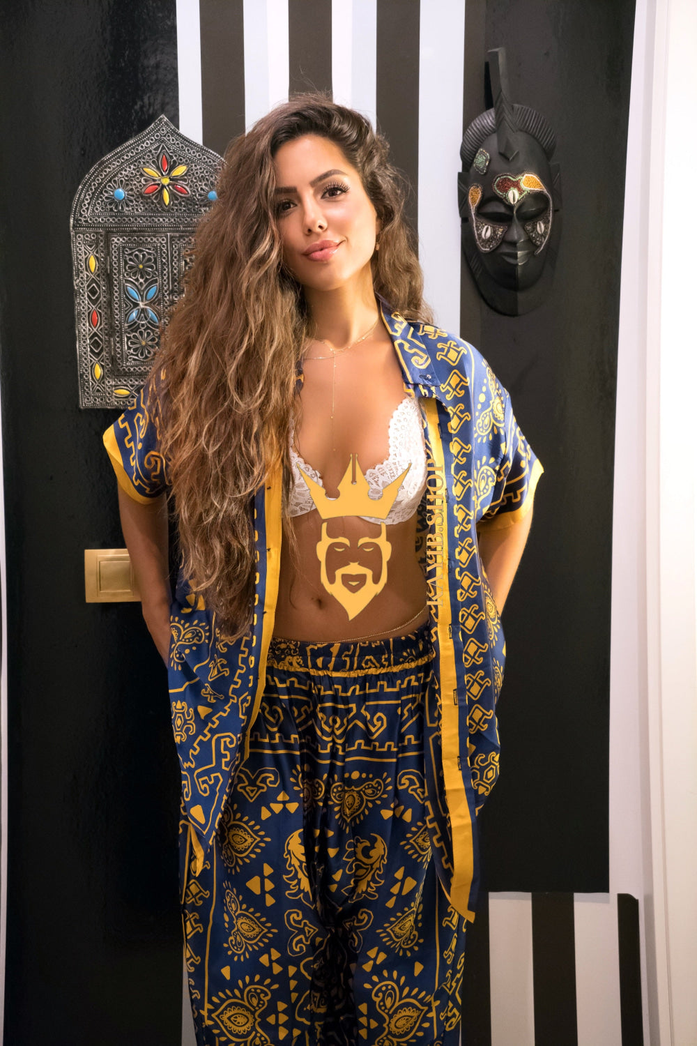 Couple Trend Fashion Silk Outfits – 2025 Exclusive Collection